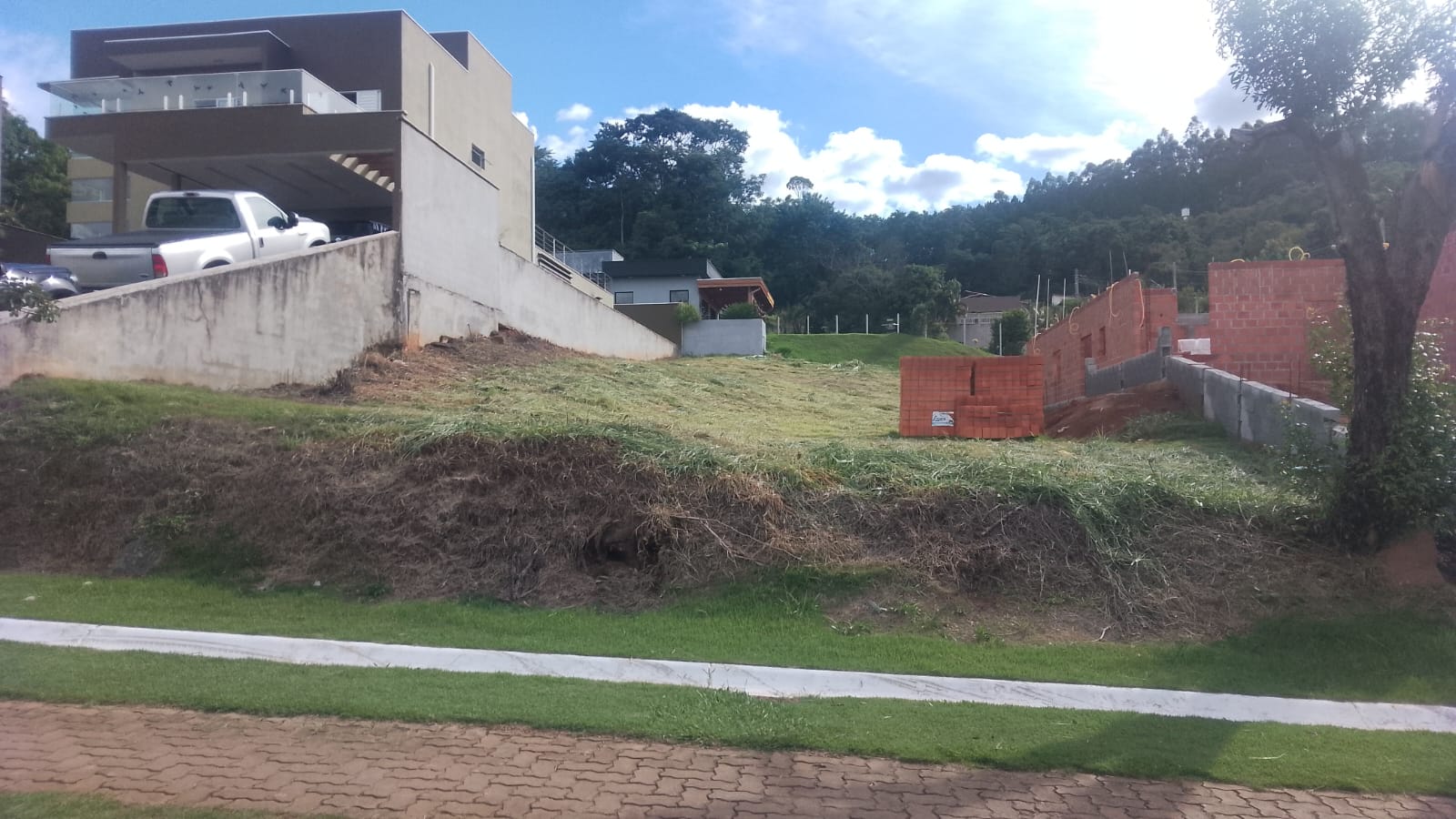 Lote 750 m2 no Residencial Santa Fé 2